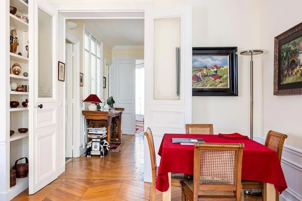 Your Home From Home Near Eiffel Tower-Invalides Paris 0*,  France