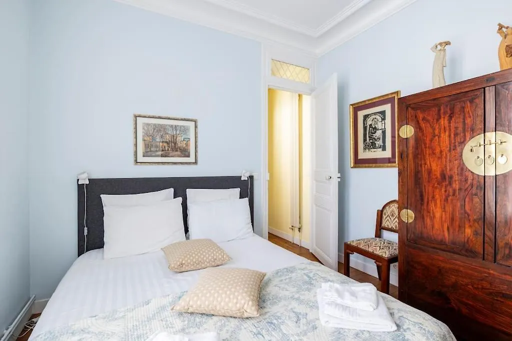 아파트 Your Home From Home Near Eiffel Tower-Invalides 파리
