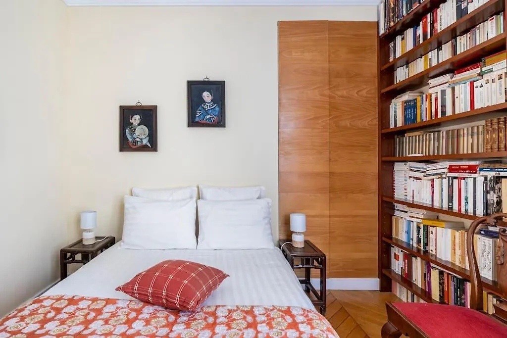 Your Home From Home Near Eiffel Tower-Invalides 파리